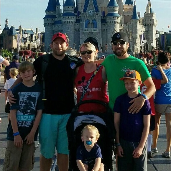 Meet your Posher, Ashley - Picture 2 of 7